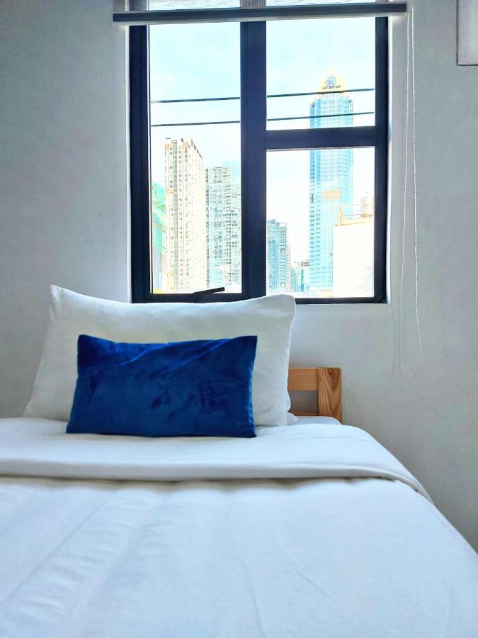 Hotel Airobedz Mckinley - Near Sm Aura Manila Exteriér fotografie